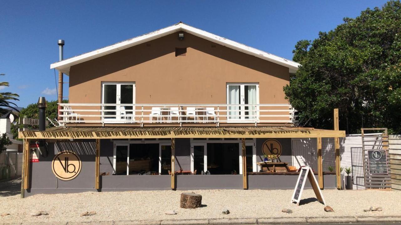 فندق هيرمانوسفي  Bamboo Beach Seaside House المظهر الخارجي الصورة