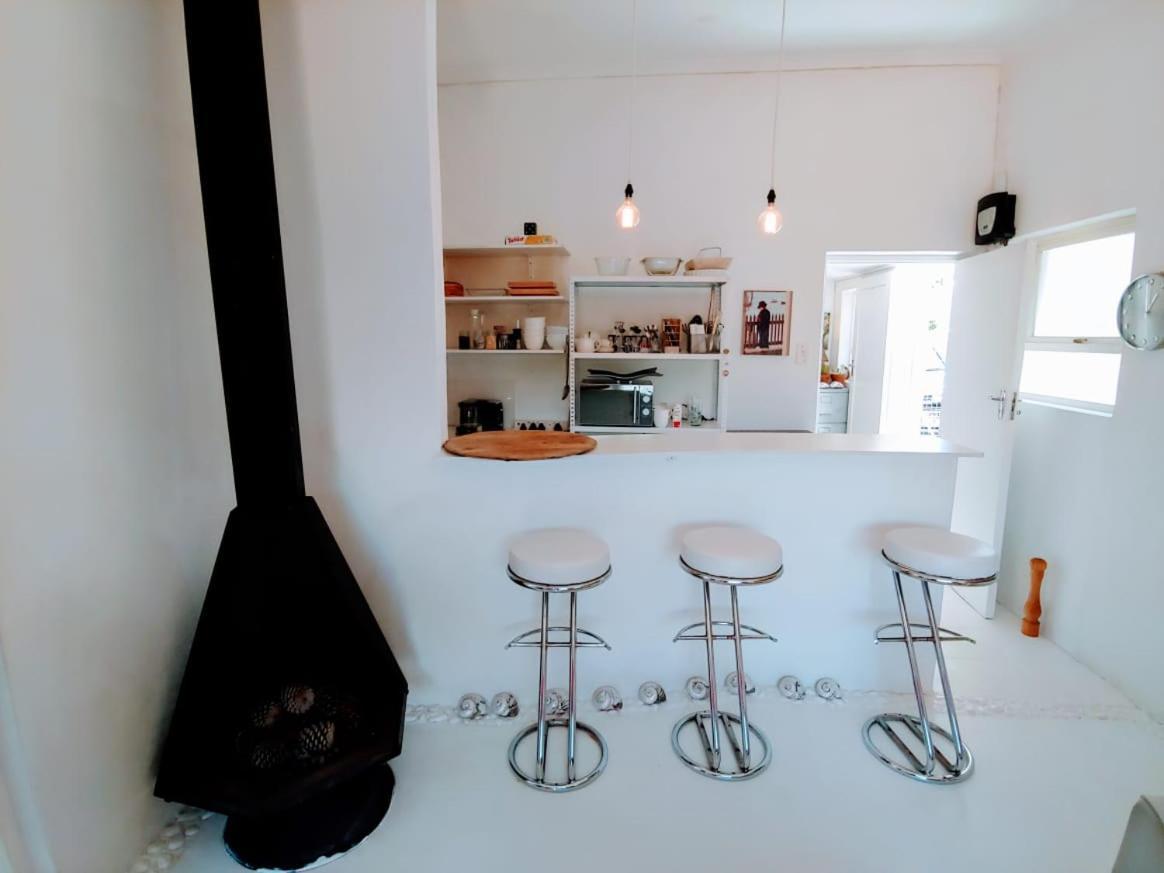 فندق هيرمانوسفي  Bamboo Beach Seaside House المظهر الخارجي الصورة